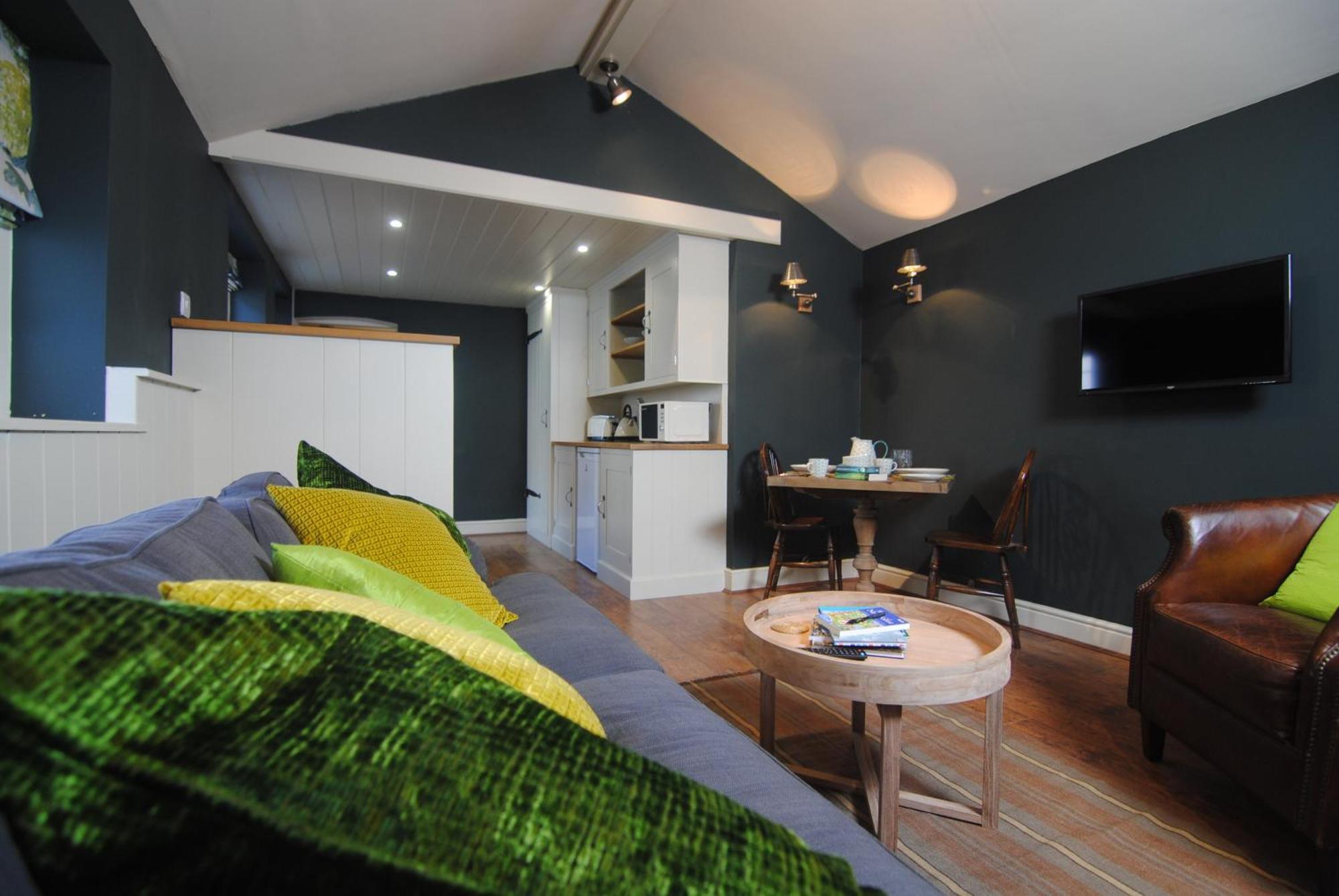 Courtyard Cottages Lymington, 2 Adults Only Exterior photo